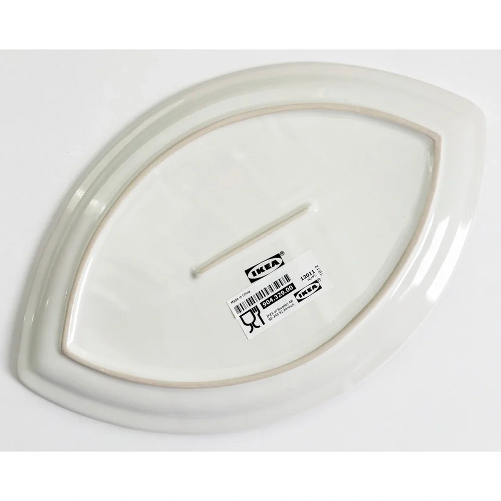NWT Ikea white leaf pattern dish